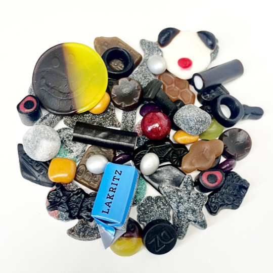 Mix of sweet and salty vegan liquorice across the kadó-assortment