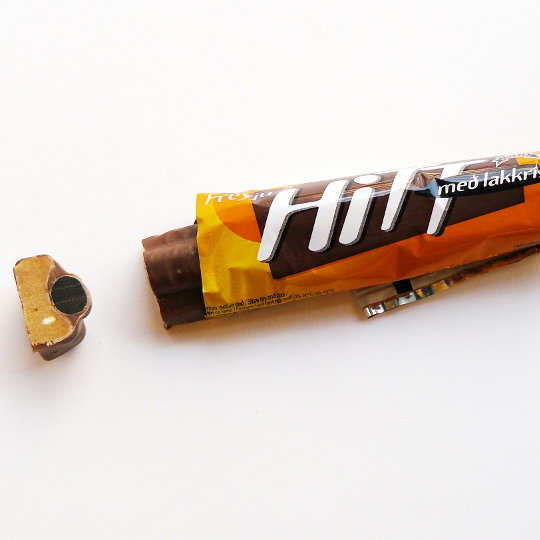 Liquorice-chocolate-caramel bar, icelandic