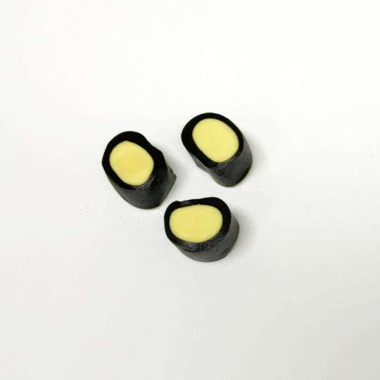 Liquorice filled with lemon, finnish