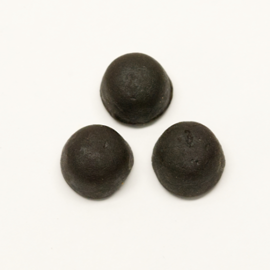 Sweet and soft liquorice paws with sweetener, dutch