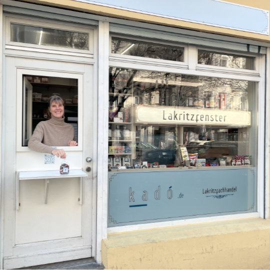 Lakritz zur Abholung am Fenster